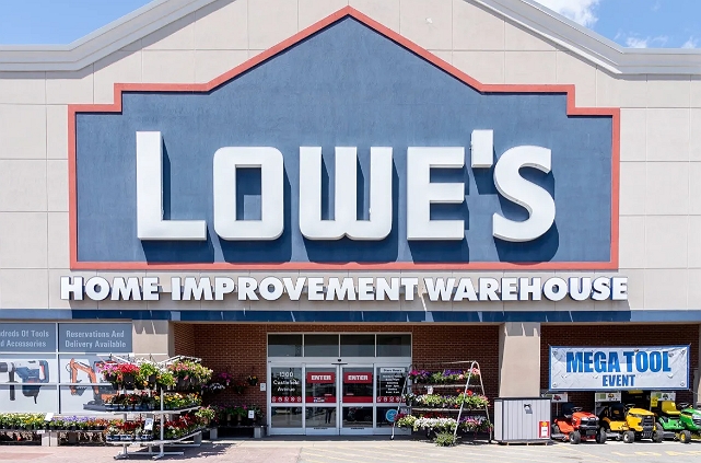 lowe's store outerview